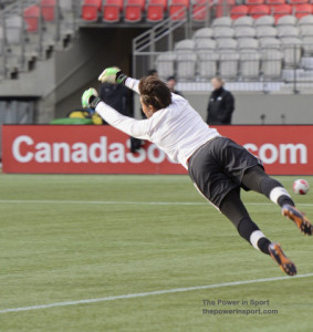 Canadian Women's National Soccer Team_practice The Power in Sport Nov 22 2013 (3)